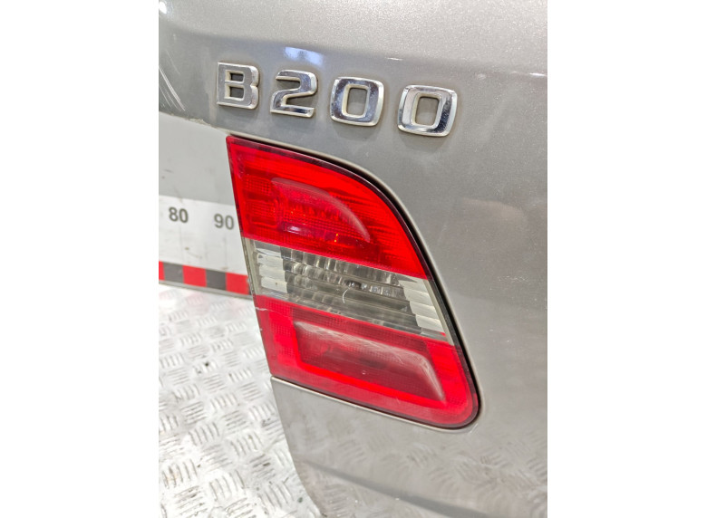 Фонарь крышки багажника левый к Mercedes B W245, 2005г.
