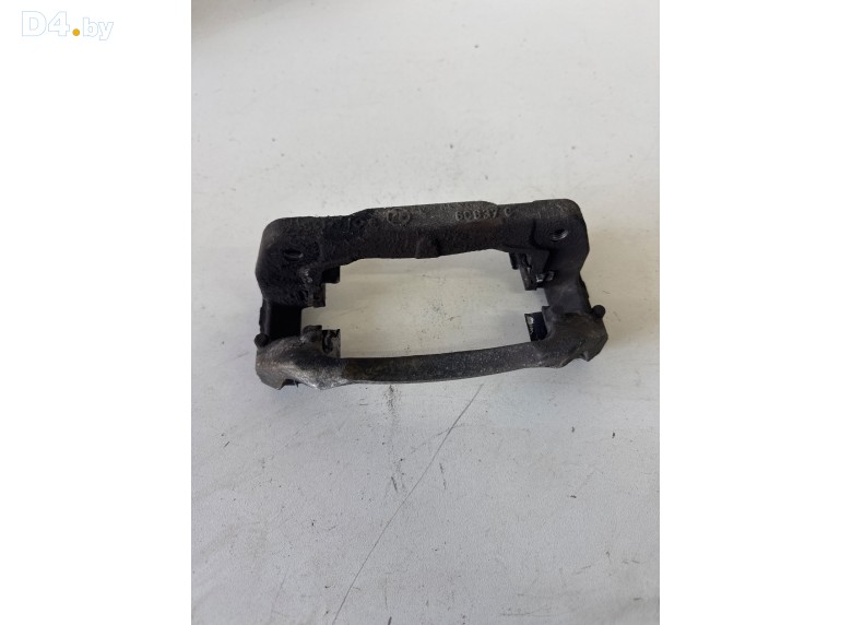 Скоба суппорта переднего к Peugeot 308 2022 г.