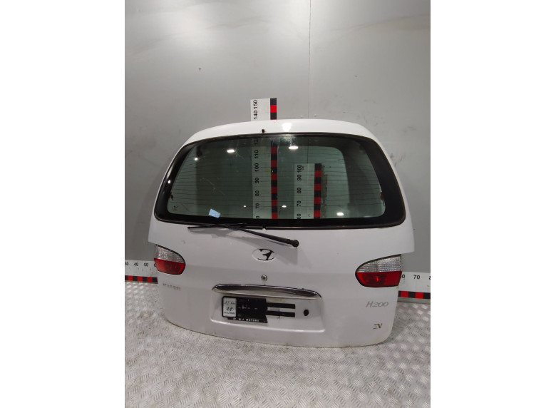 Накладка подсветки номера к Hyundai H200, 2002г.