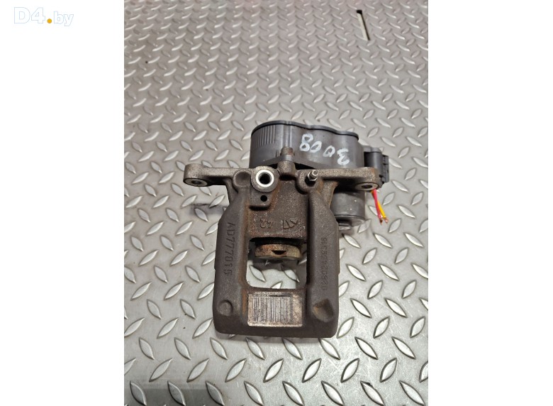 Суппорт задний правый к Peugeot 3008 2020 г.