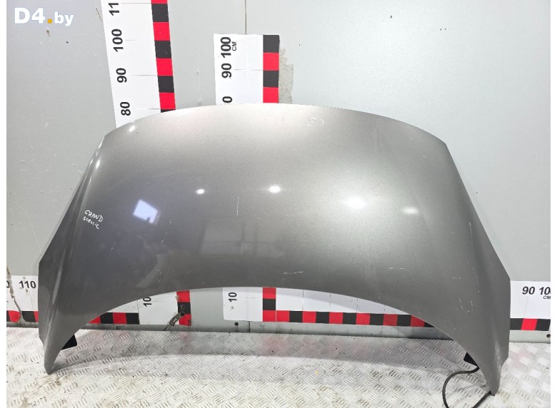 Капот к Renault GrandScenic 2010 г.