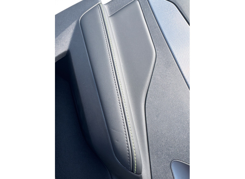 Обшивка двери задней левой (дверная карта) к Peugeot 308, 2021г.