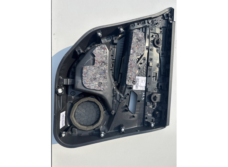 Обшивка двери задней правой (дверная карта) к Peugeot 308, 2021г.