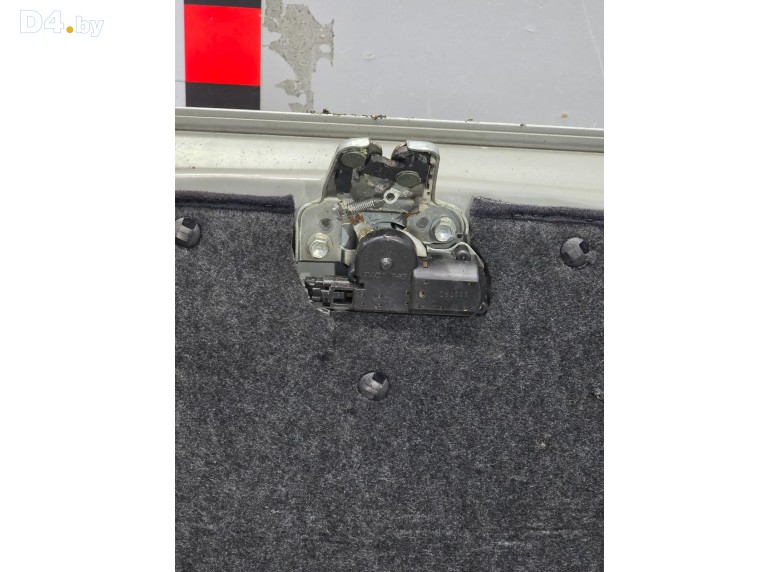 Замок багажника к Lexus IS 2003 г.