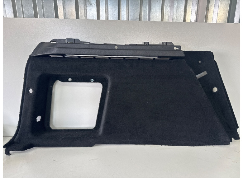 Обшивка багажника к BMW XM G09, 2023г.