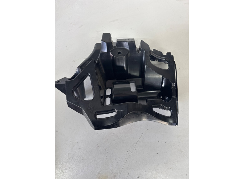 Кронштейн крепления бампера заднего к BMW XM G09, 2023г.