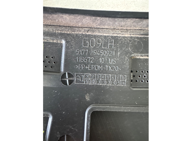 Молдинг крыла заднего левого к BMW XM G09, 2023г.