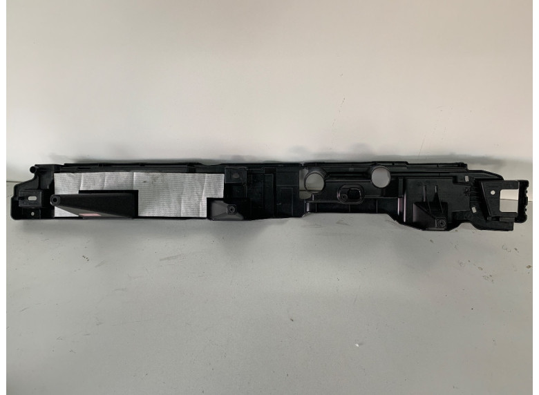 Пластик багажника к BMW XM G09, 2023г.