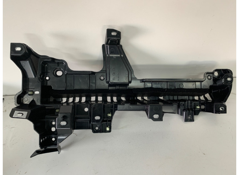 Пластик багажника к BMW XM G09, 2023г.