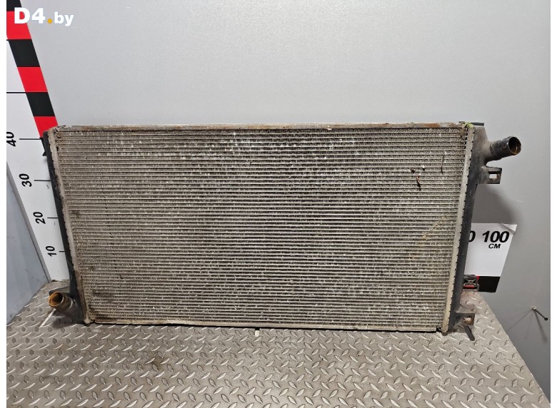 Радиатор (основной) к Opel Movano 2008 г.