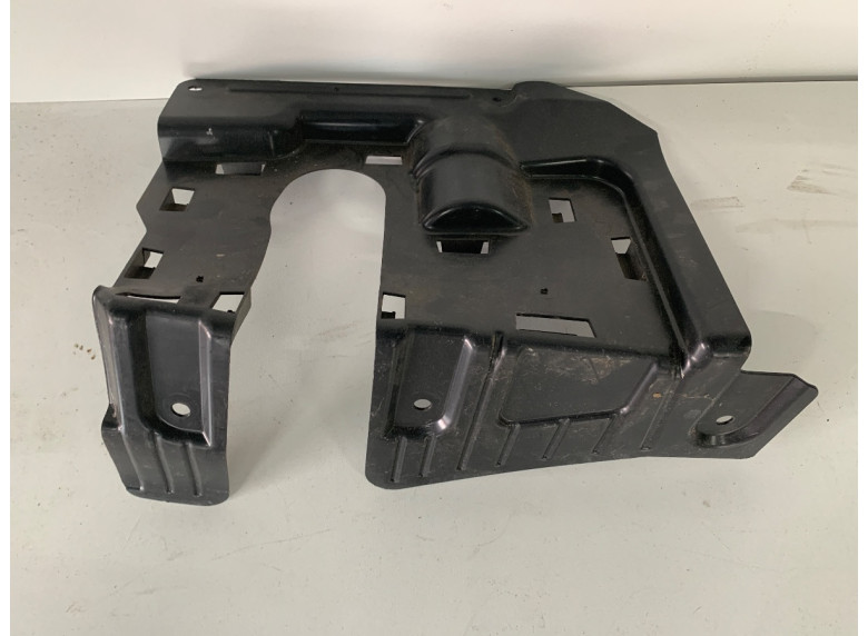 Кожух (защита) рулевого механизма к BMW XM G09, 2023г.