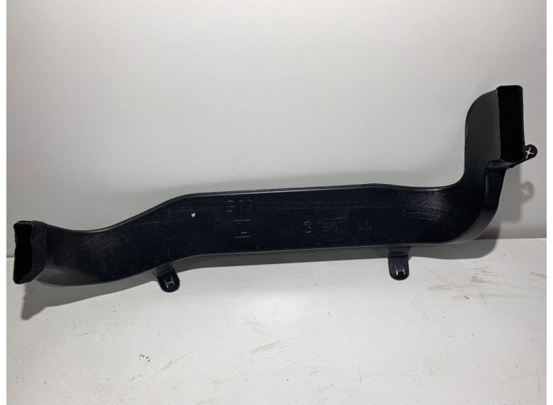 Воздуховод к BMW XM G09, 2023г.
