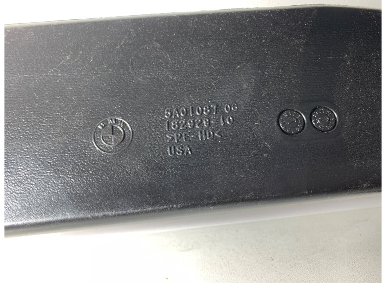 Воздуховод к BMW XM G09, 2023г.
