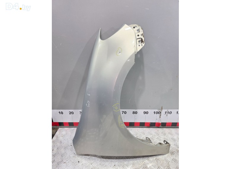 Крыло переднее правое к Volkswagen Golf 2011 г.