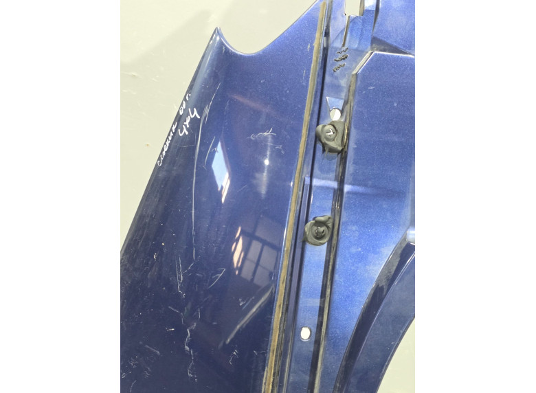 Крыло переднее правое к Renault Scenic RX4, 2001г.