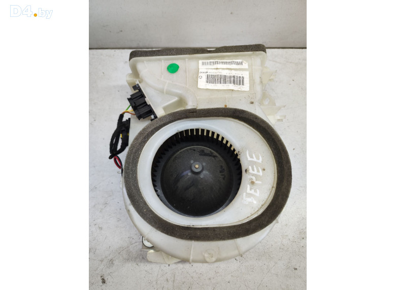 Моторчик печки к Citroen Berlingo 2011 г.