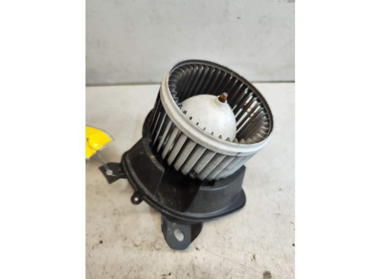 Моторчик печки к Citroen Nemo, 2008г.