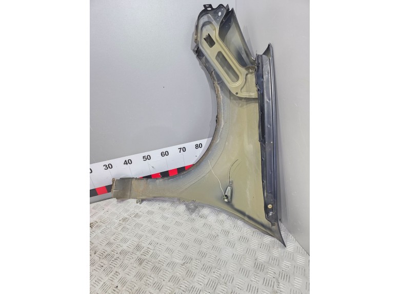 Крыло переднее правое к Крыло переднее правое к Dacia Sandero 2012 г. Sandero