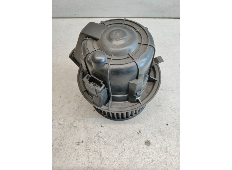 Моторчик печки к Моторчик печки к Citroen C3 2010 г. C3