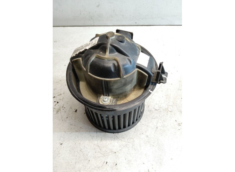 Моторчик печки к Моторчик печки к Peugeot 308 2008 г. 308