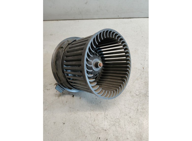 Моторчик печки к Моторчик печки к Peugeot 308 2008 г. 308