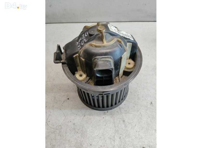 Моторчик печки к Peugeot 308 2008 г.