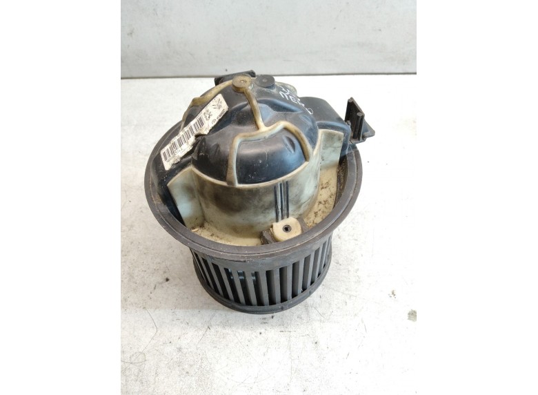 Моторчик печки к Моторчик печки к Peugeot 308 2008 г. 308