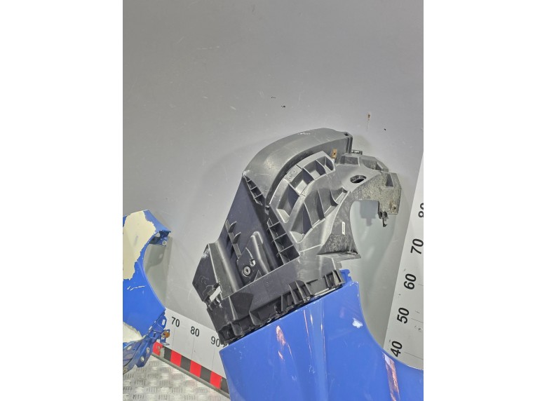 Кронштейн крепления бампера переднего к Renault Trafic