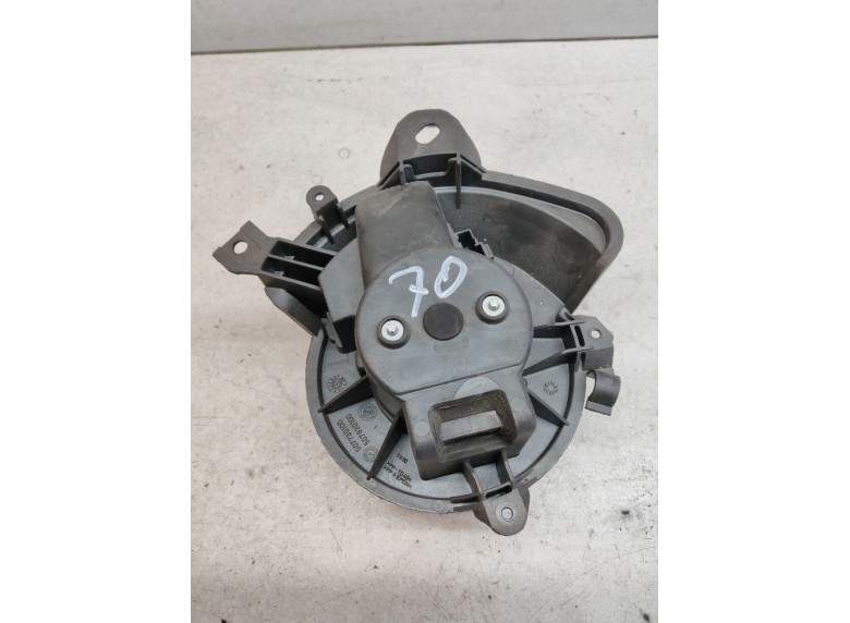 Моторчик печки к Fiat Doblo