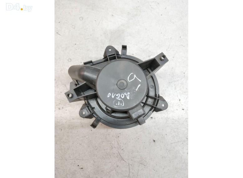 Моторчик печки к Fiat Doblo 2005 г.