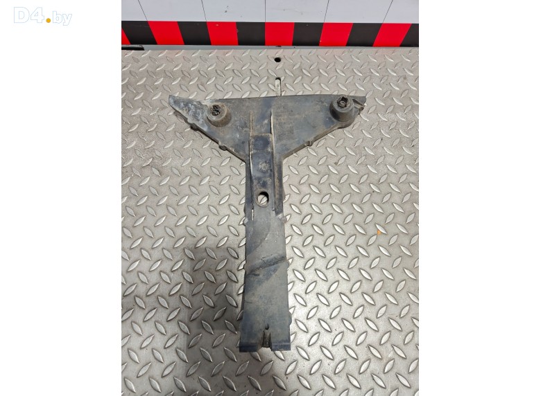 Кронштейн крепления бампера переднего к Volkswagen LT 2001 г.