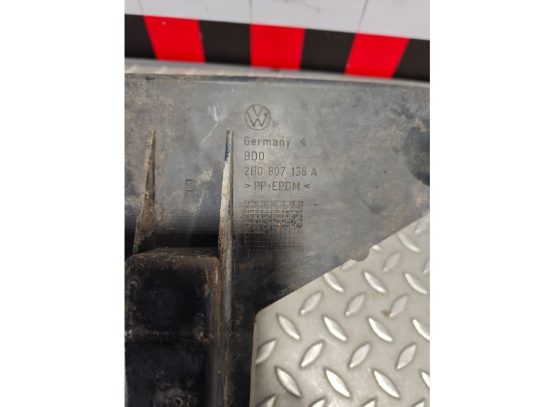 Кронштейн крепления бампера переднего к Кронштейн крепления бампера переднего к Volkswagen LT 2001 г. LT