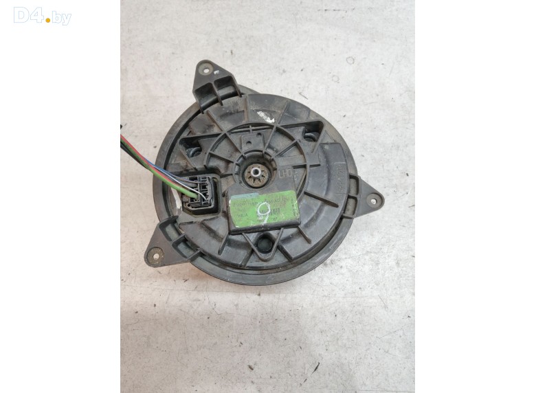 Моторчик печки к Ford Mondeo 2001 г.