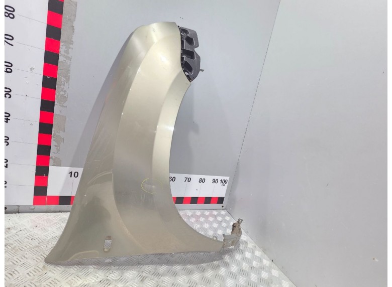 Крыло переднее правое к Dacia Duster