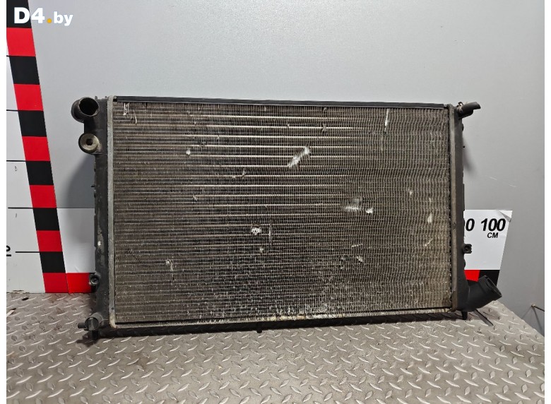 Радиатор (основной) к Peugeot 406 1998 г.