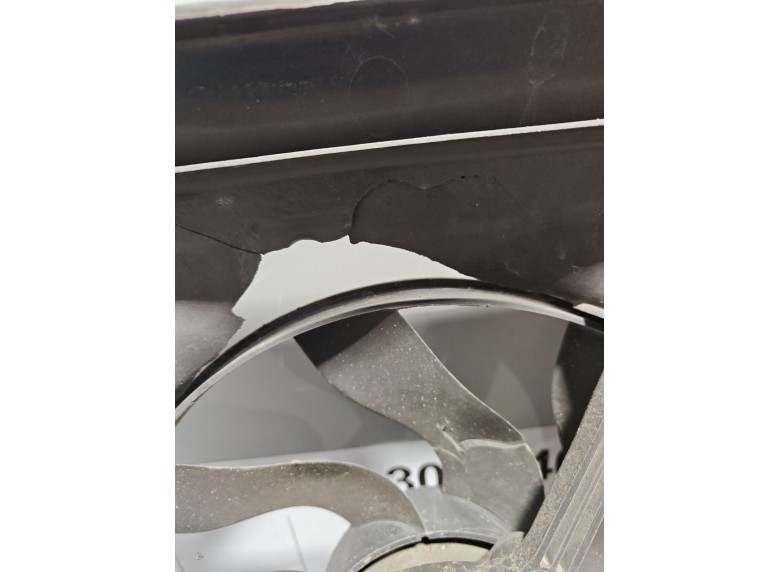 Диффузор вентилятора к Диффузор вентилятора к Peugeot 406 1998 г. 406