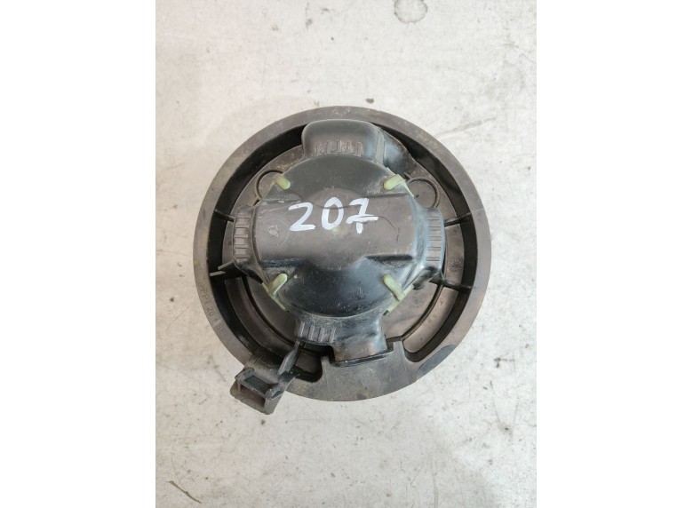 Моторчик печки к Peugeot 207