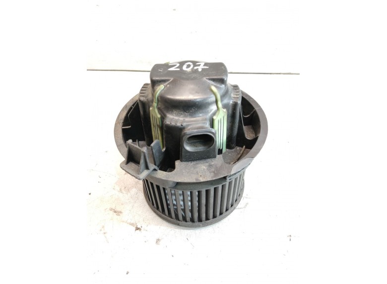 Моторчик печки к Моторчик печки к Peugeot 207 2008 г. 207