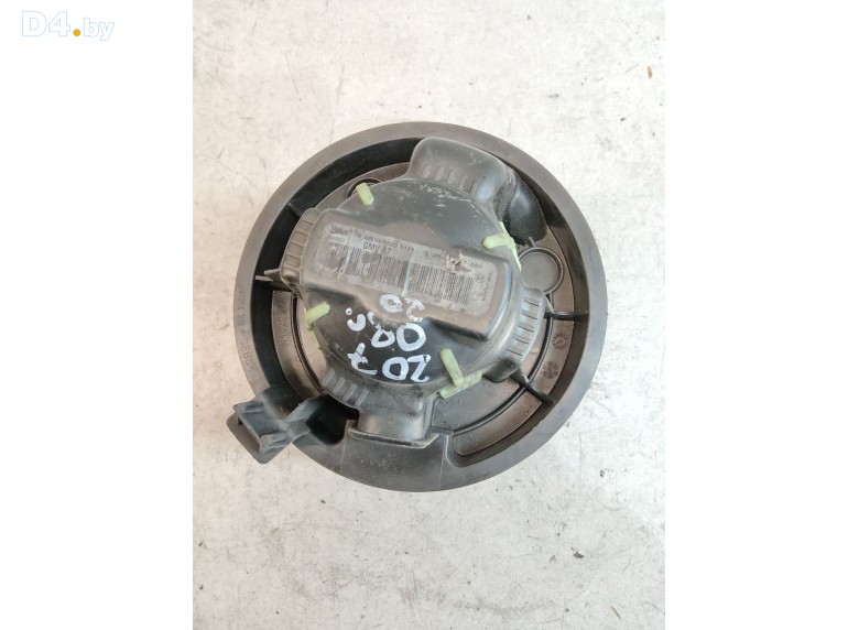 Моторчик печки к Peugeot 207 2008 г.