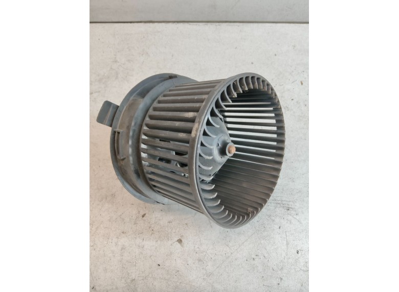 Моторчик печки к Моторчик печки к Peugeot 207 2008 г. 207