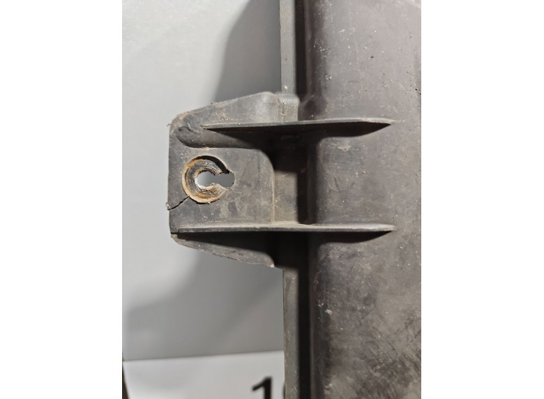 Диффузор вентилятора к Диффузор вентилятора к Volkswagen LT 2002 г. LT