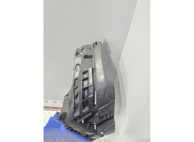 Кронштейн крепления бампера переднего к Кронштейн крепления бампера переднего к Renault Trafic 2007 г. Trafic