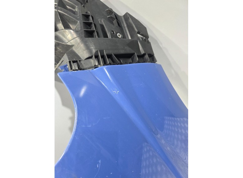 Крыло переднее правое к Крыло переднее правое к Opel Vivaro 2007 г. Trafic