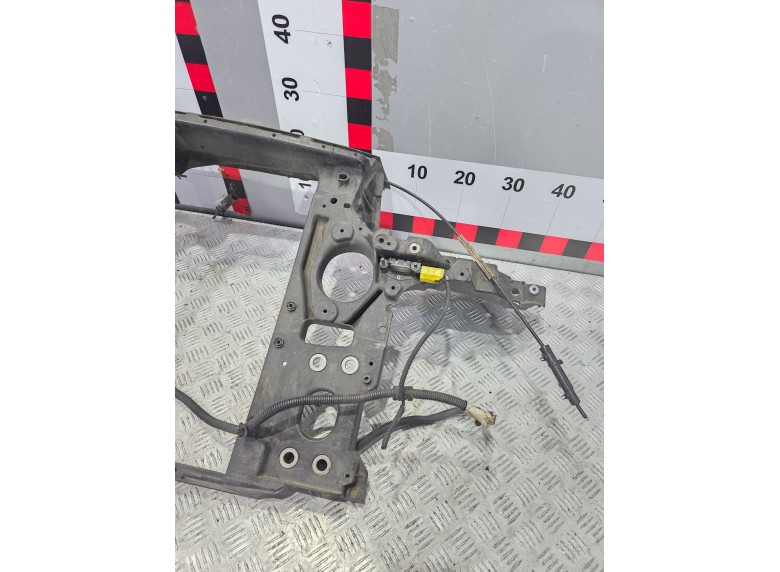 Передняя панель крепления облицовки (телевизор) к Передняя панель крепления облицовки (телевизор) к Volkswagen Touareg 2004 г. Touareg