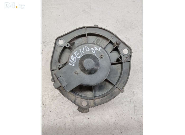 Моторчик печки к Iveco Daily 2000 г.