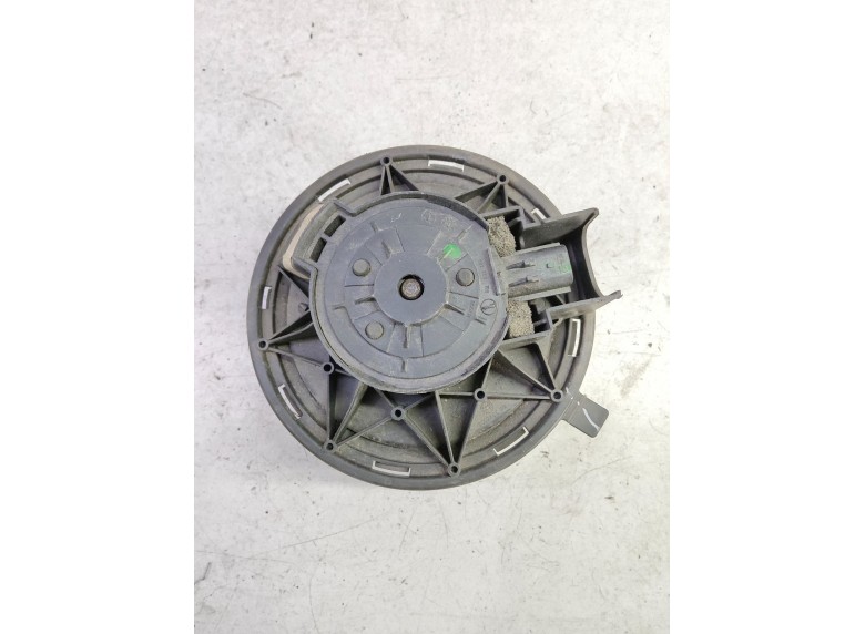 Моторчик печки к Jeep Cherokee