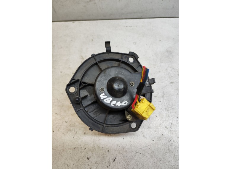 Моторчик печки к Iveco Daily