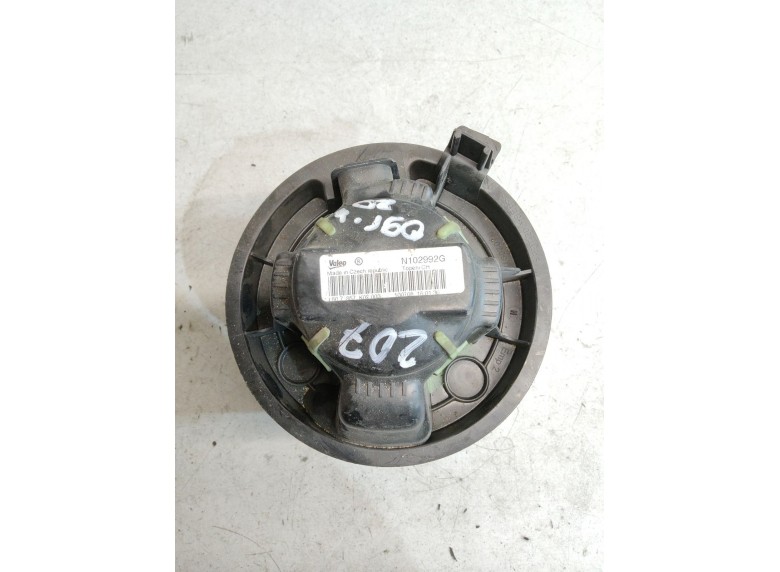 Моторчик печки к Peugeot 207