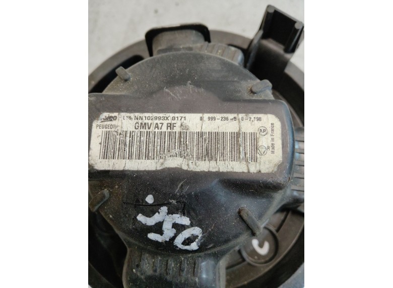 Моторчик печки к Моторчик печки к Peugeot 207 2008 г. 207