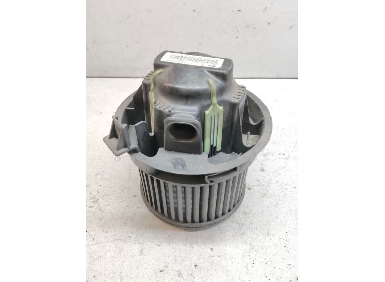 Моторчик печки к Моторчик печки к Peugeot 207 2007 г. 207